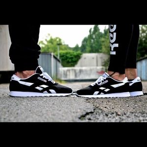 Reebok Classic Sneakers